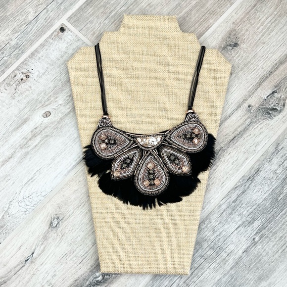 Stella & Dot Constantine Feather Necklace - Picture 2 of 10